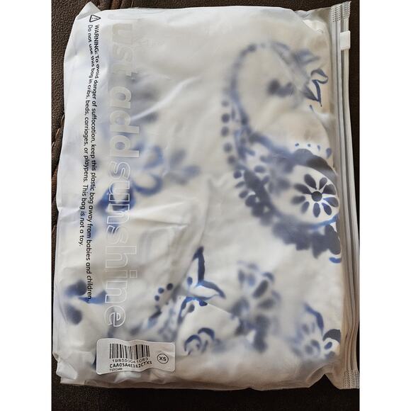 Cupshe Floral Paisley Print Lace Dress- NWT - Sz XS - Picture 4 of 5